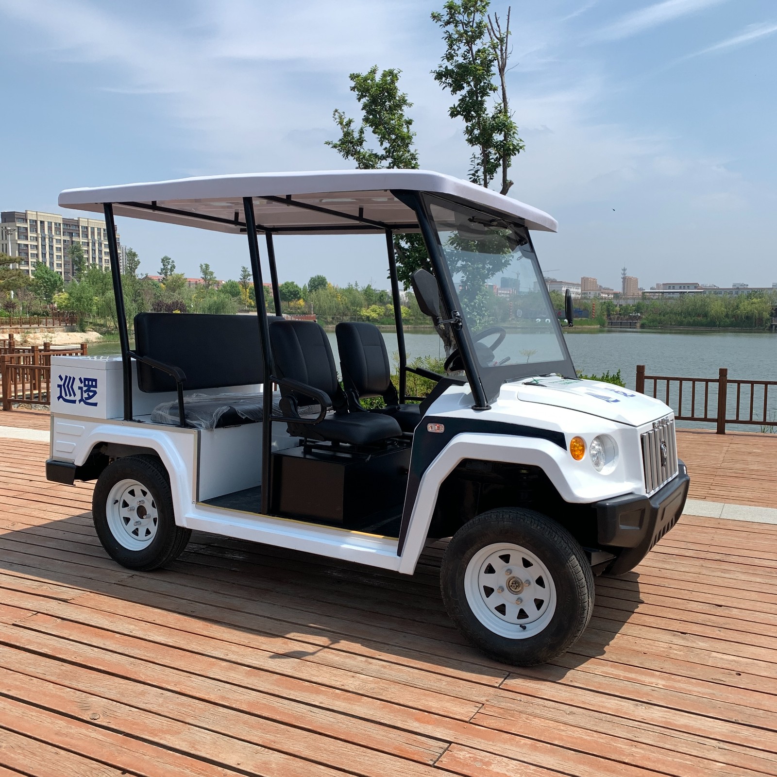 電動巡邏車在秋天的優(yōu)勢2